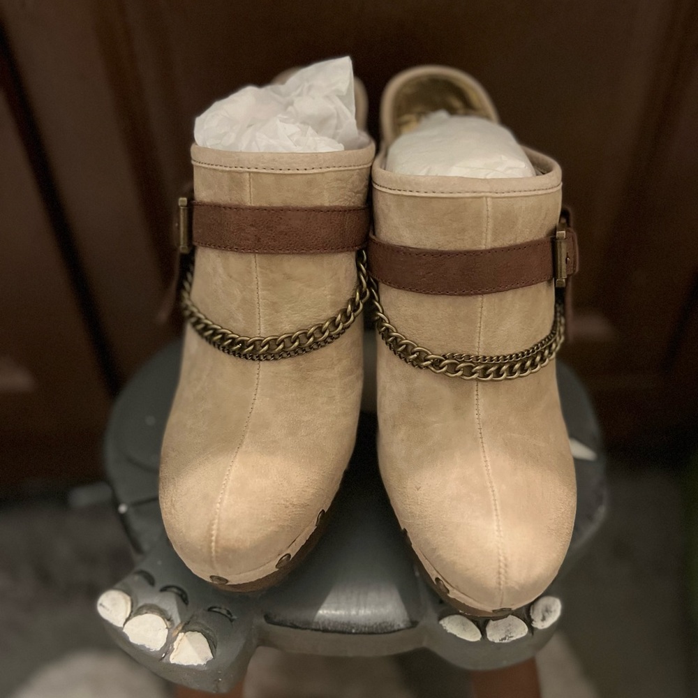 Sam Edelman Clog - Picture 2 of 4